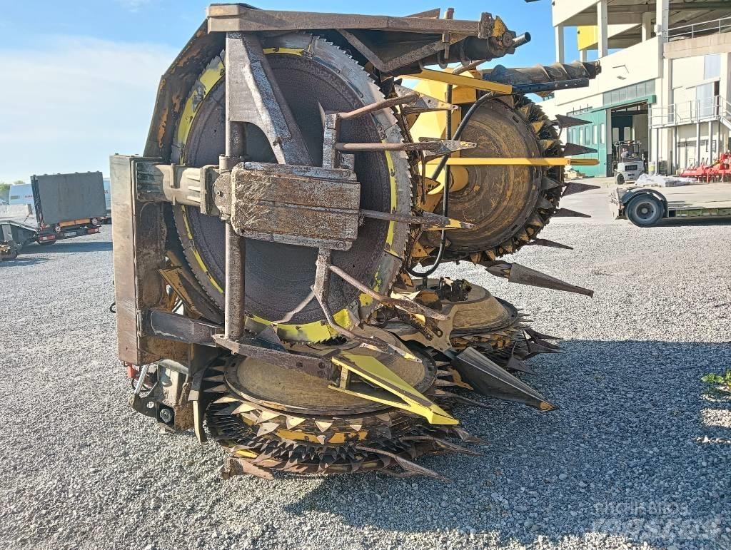 KEMPER 460 Pašarų ruošimo technika