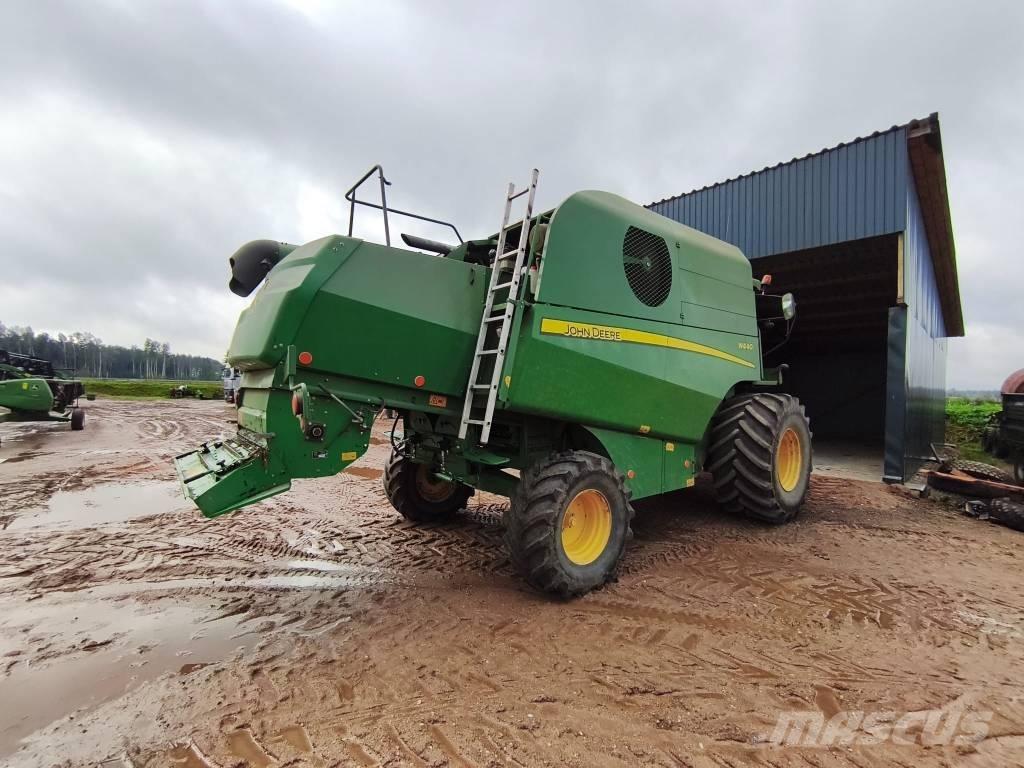John Deere W 440 Derliaus nuėmimo kombainai