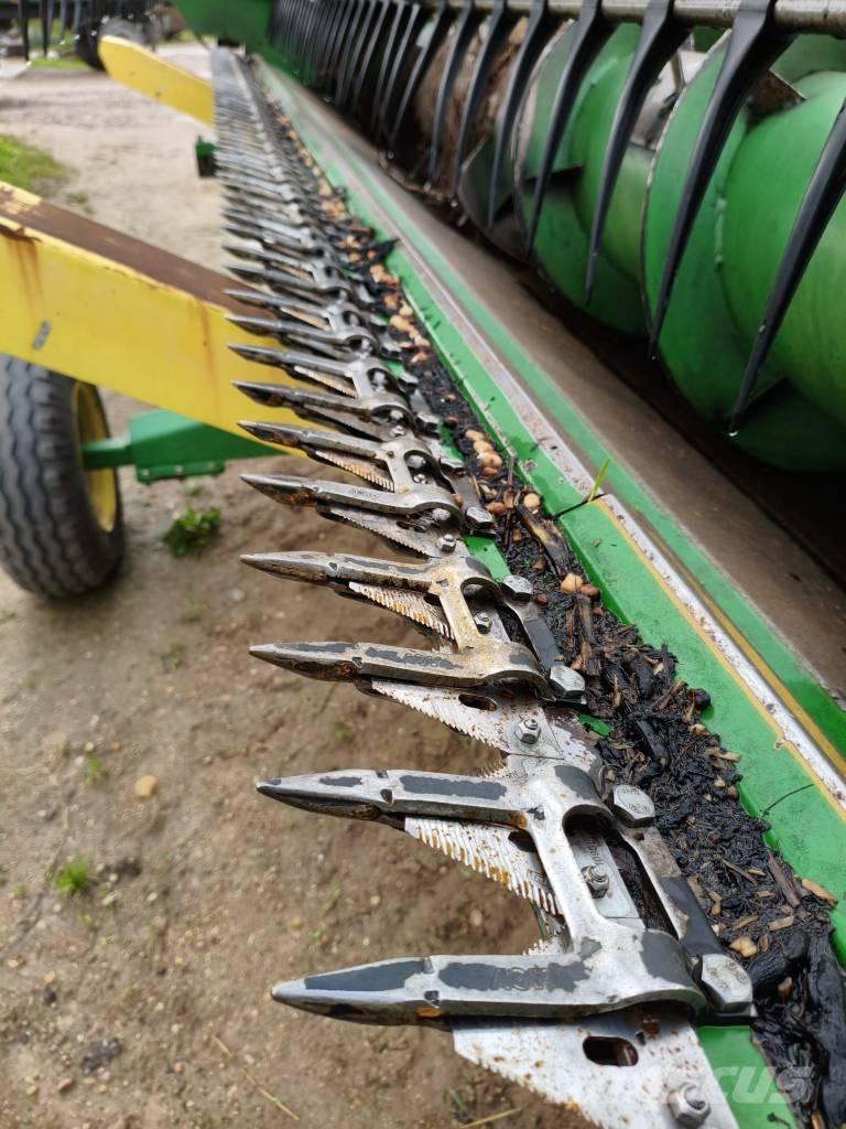 John Deere W 440 Derliaus nuėmimo kombainai