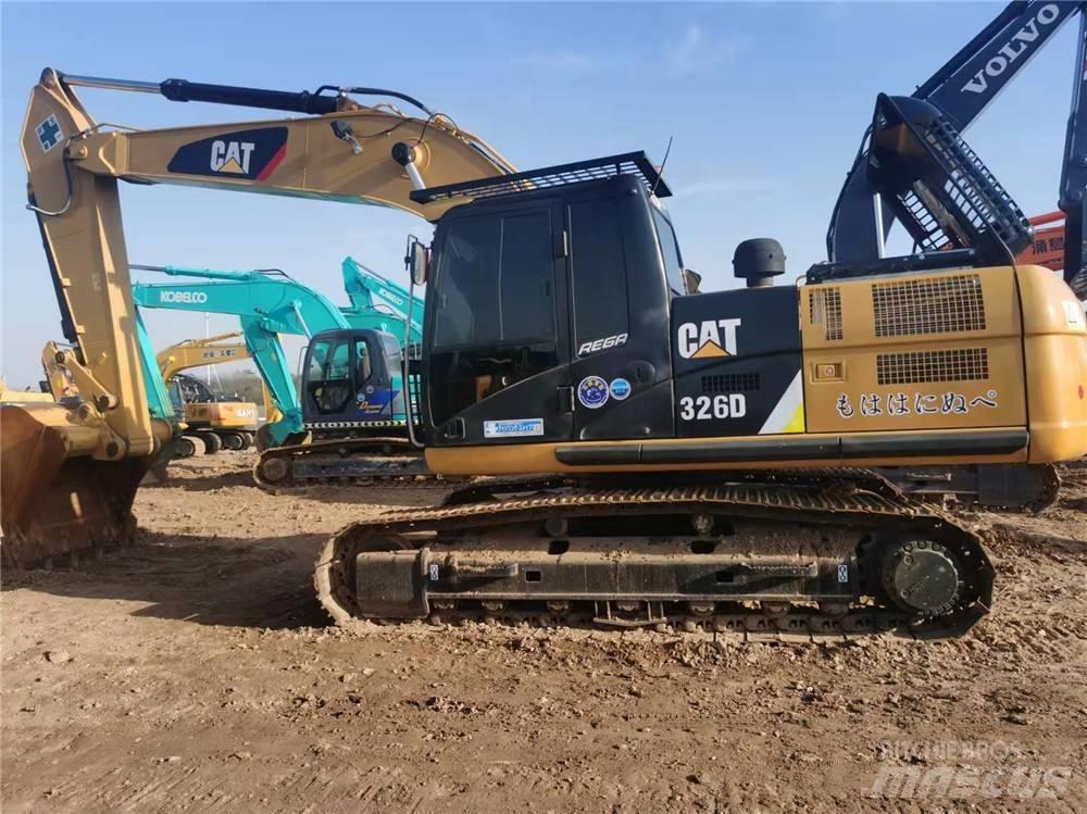 CAT 326D Vikšriniai ekskavatoriai
