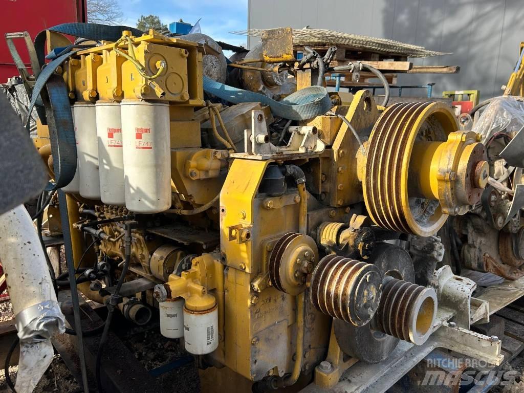 Komatsu SA12V140 Varikliai