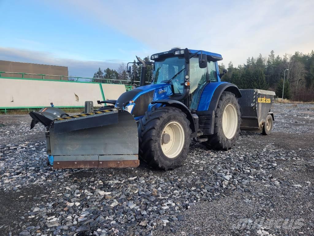 Valtra N 123 Traktoriai