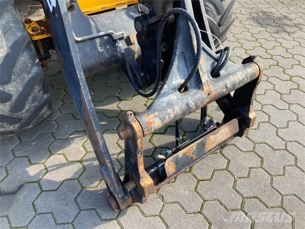 JCB 409 Naudoti ratiniai krautuvai