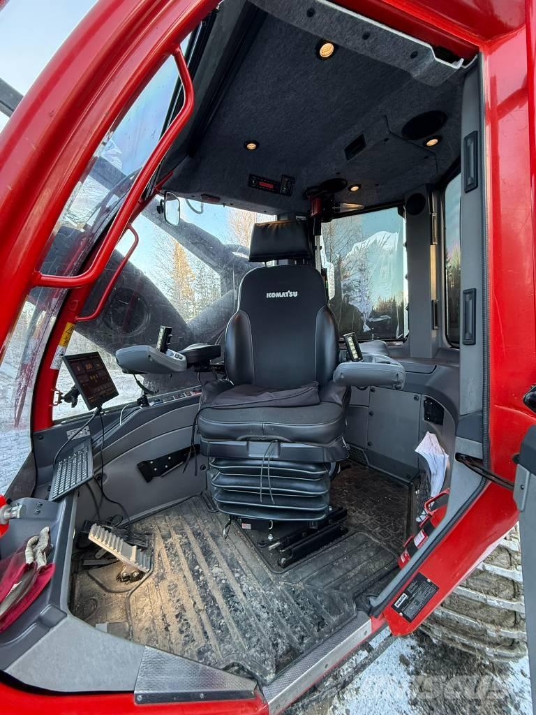 Komatsu 901 XC Miško technika (Harvesteriai)