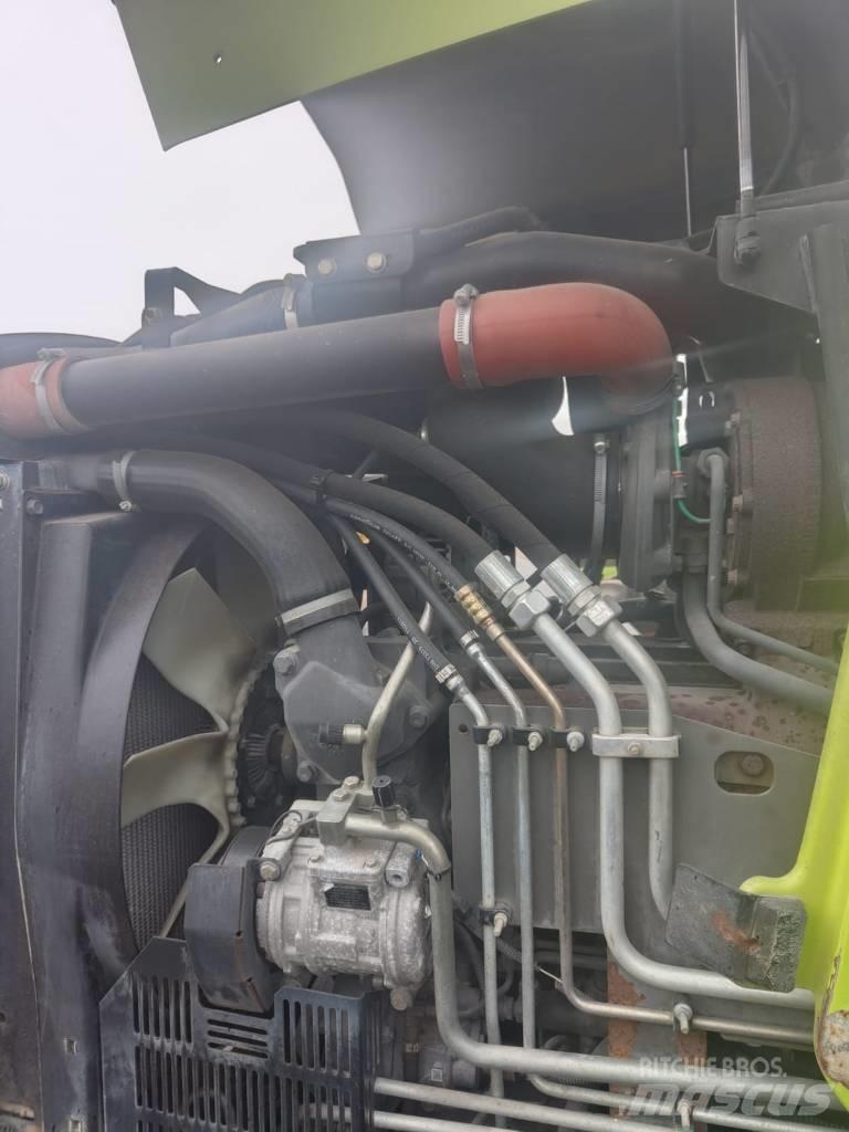 CLAAS Arion 630 Traktoriai