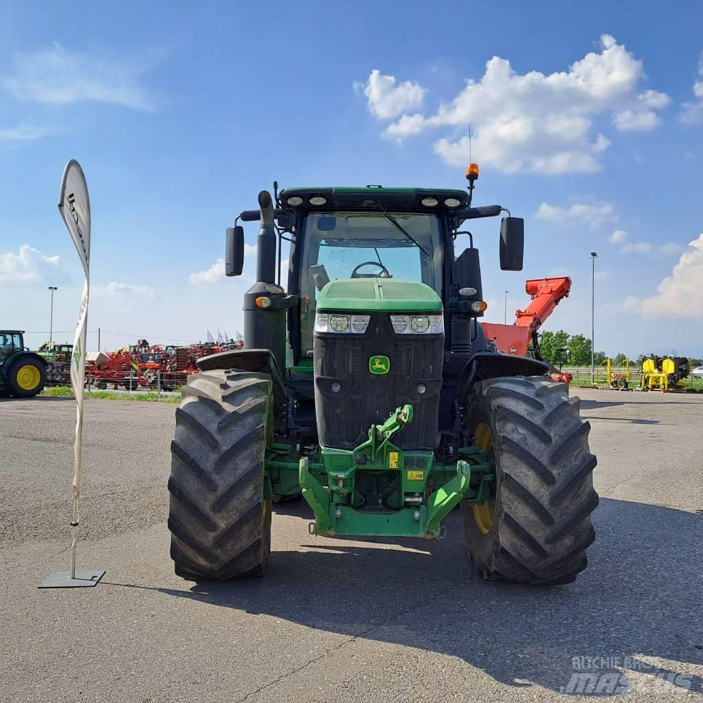 John Deere 7310 R Traktoriai