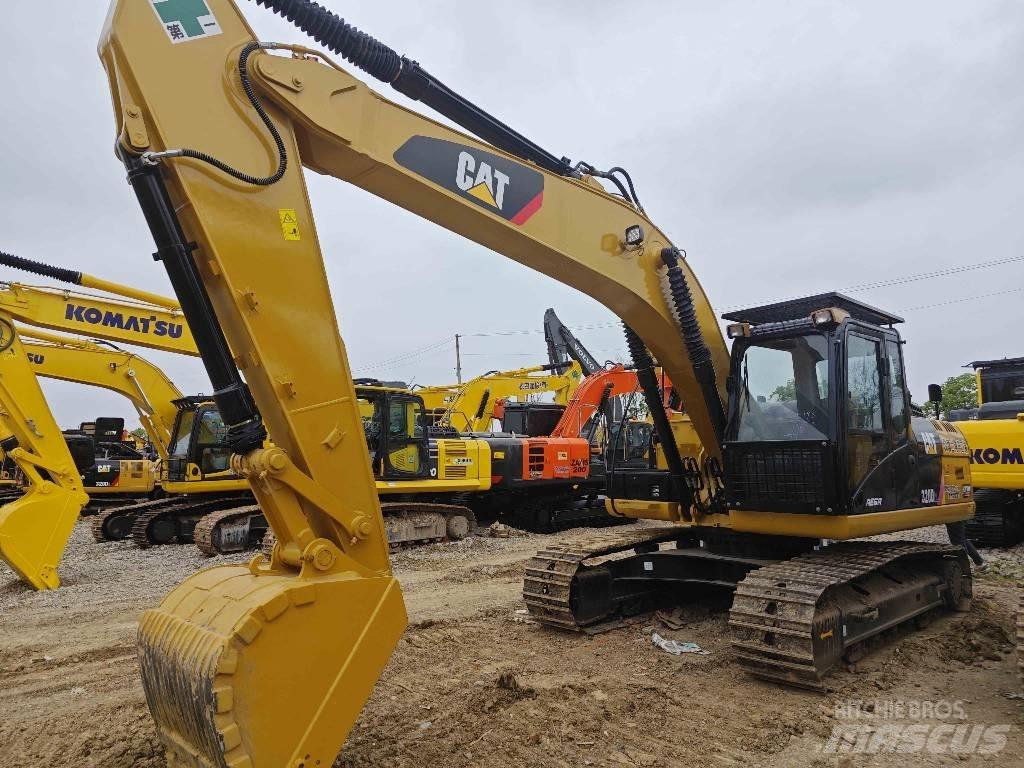 CAT CAT320d Vidutinės galios ekskavatoriai 7-12 t