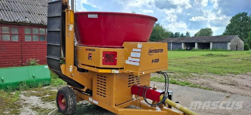 Haybuster H-835 Ryšulių smulkinimo, pjaustymo ir išvyniojimo įrenginiai