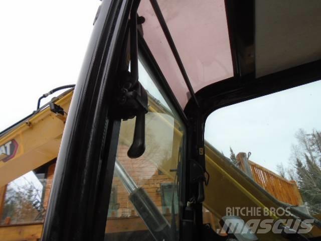 CAT 307 E2 Vikšriniai ekskavatoriai