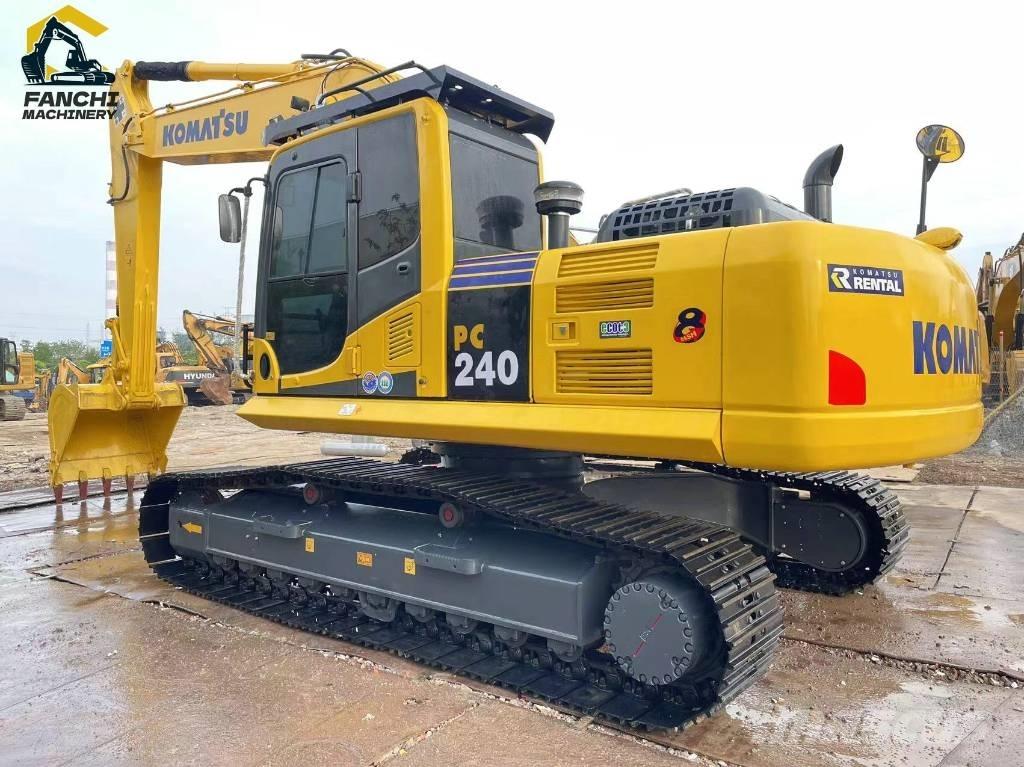 Komatsu PC240 Vikšriniai ekskavatoriai