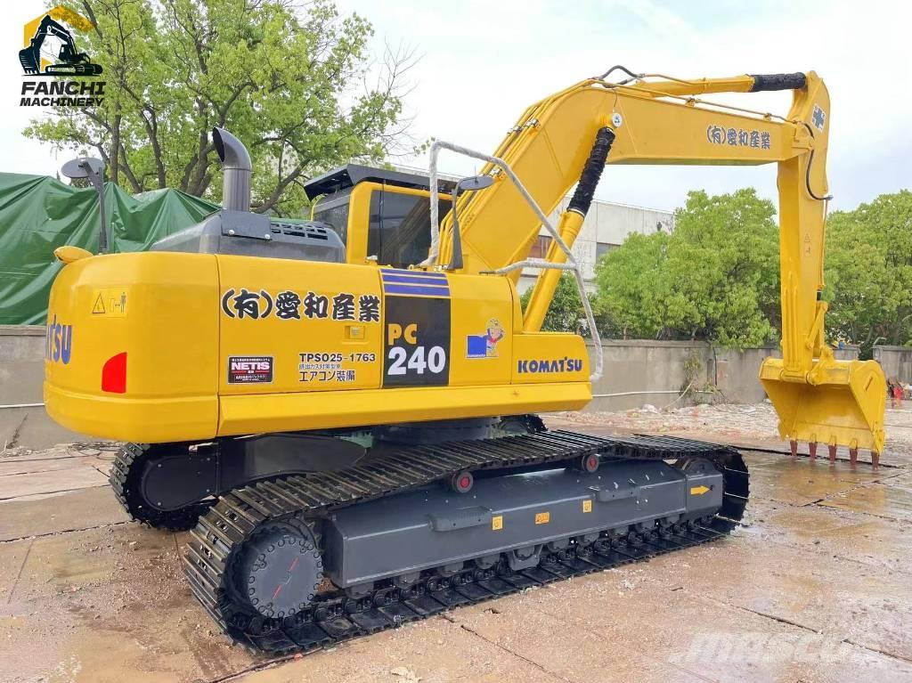 Komatsu PC240 Vikšriniai ekskavatoriai