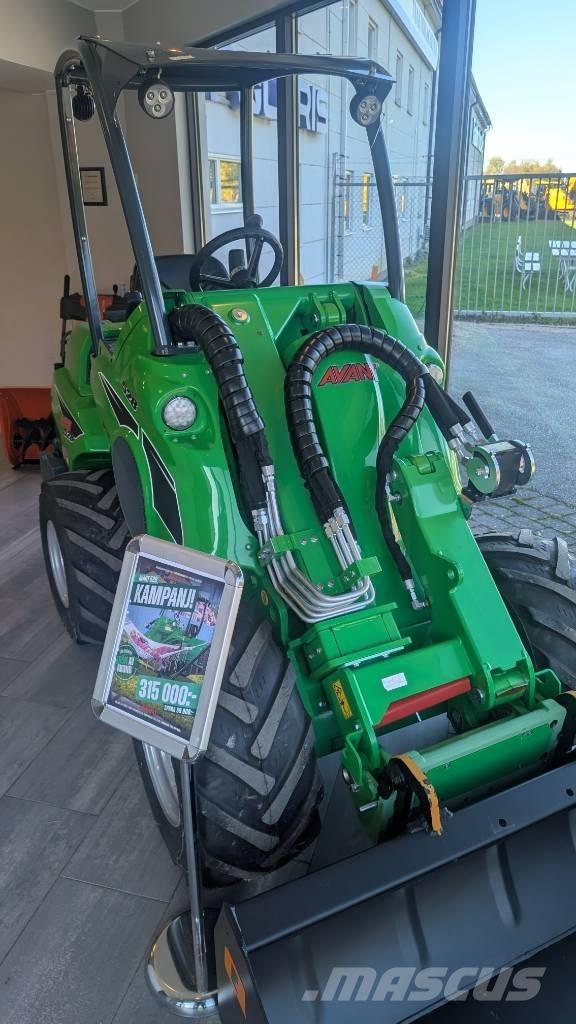 Avant 528 Kampanj! Daugiafunkciniai pakrovėjai