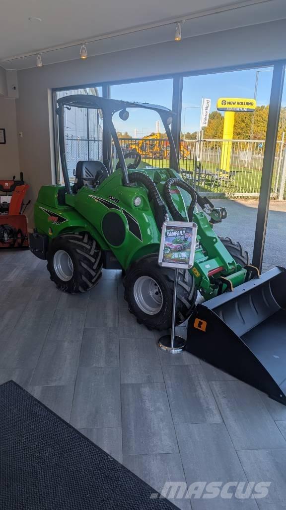 Avant 528 Kampanj! Daugiafunkciniai pakrovėjai