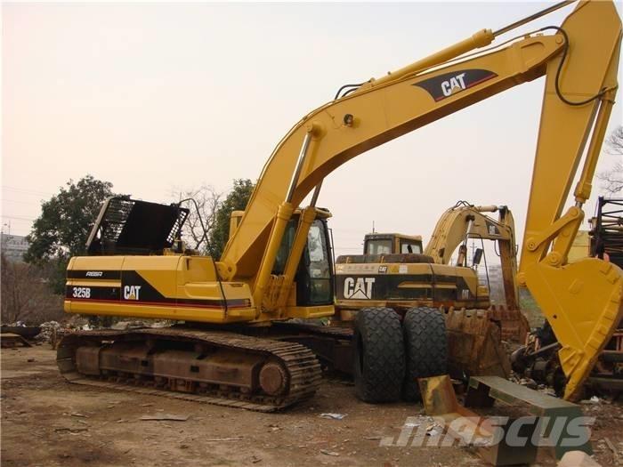 CAT 325 B Vikšriniai ekskavatoriai