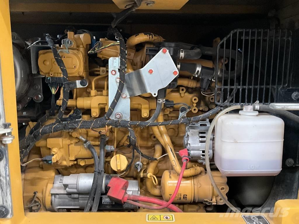 CAT 308 CR Vidutinės galios ekskavatoriai 7-12 t