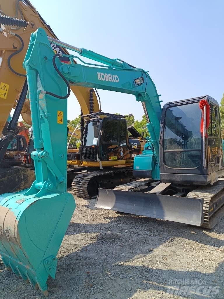 Kobelco SK 75 Vidutinės galios ekskavatoriai 7-12 t