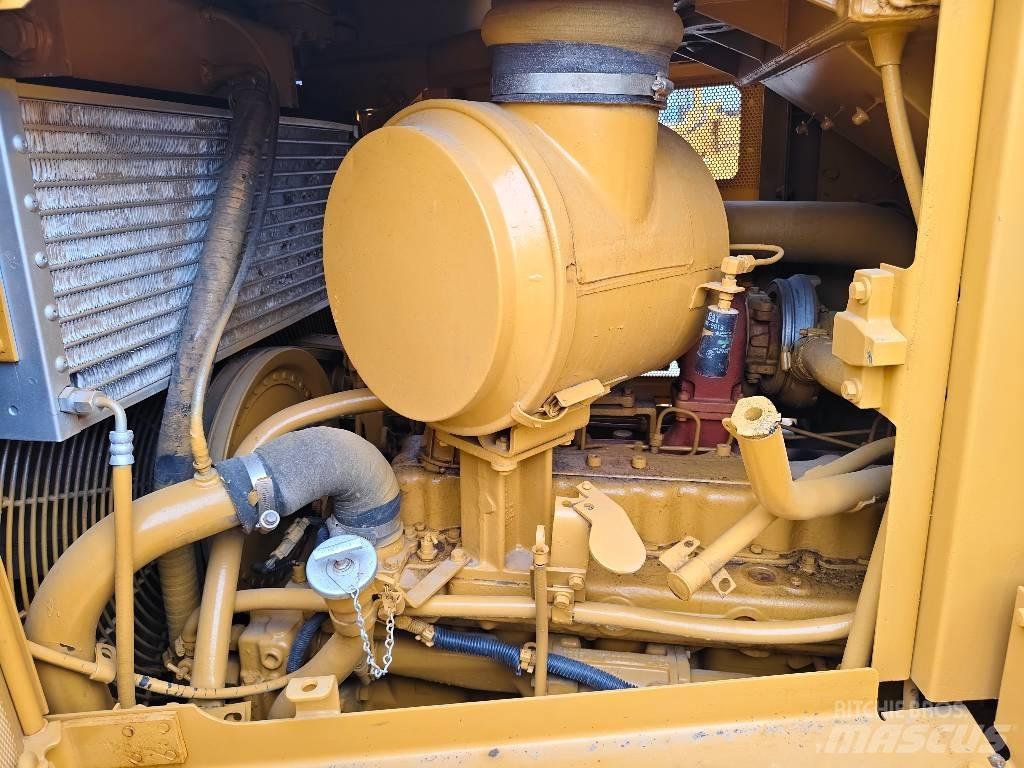 CAT D 7 R Greideriai