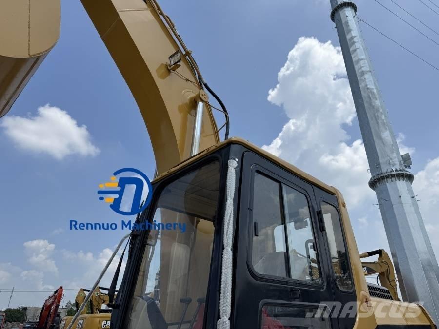 CAT 320 B L Vikšriniai ekskavatoriai