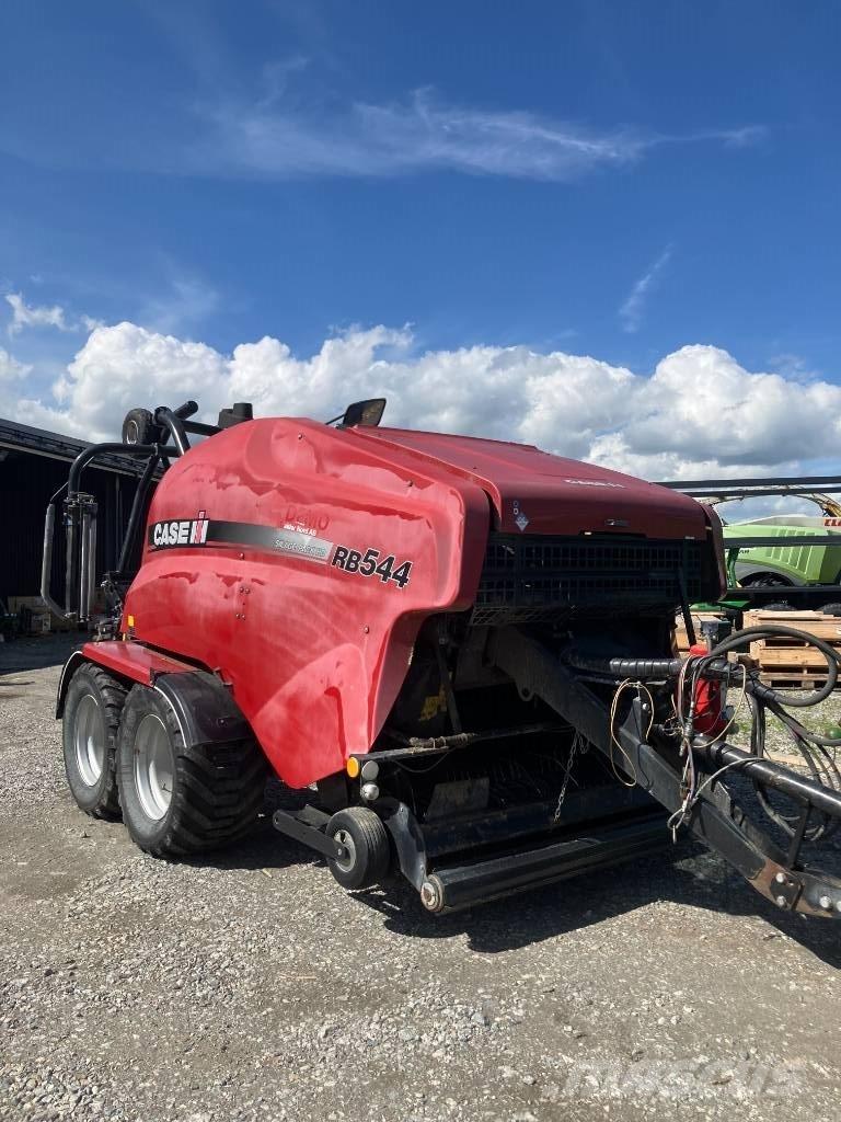 Case IH RB 544 Ritinių presai