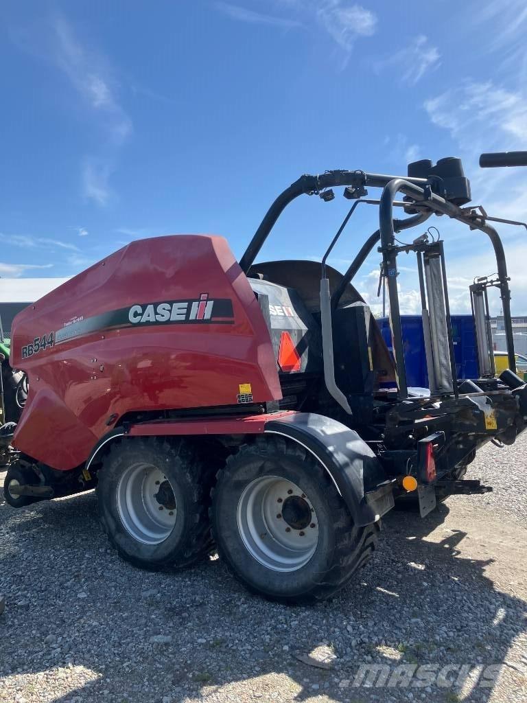 Case IH RB 544 Ritinių presai