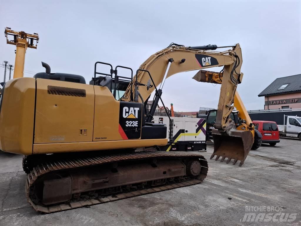 CAT 323 EL Vikšriniai ekskavatoriai