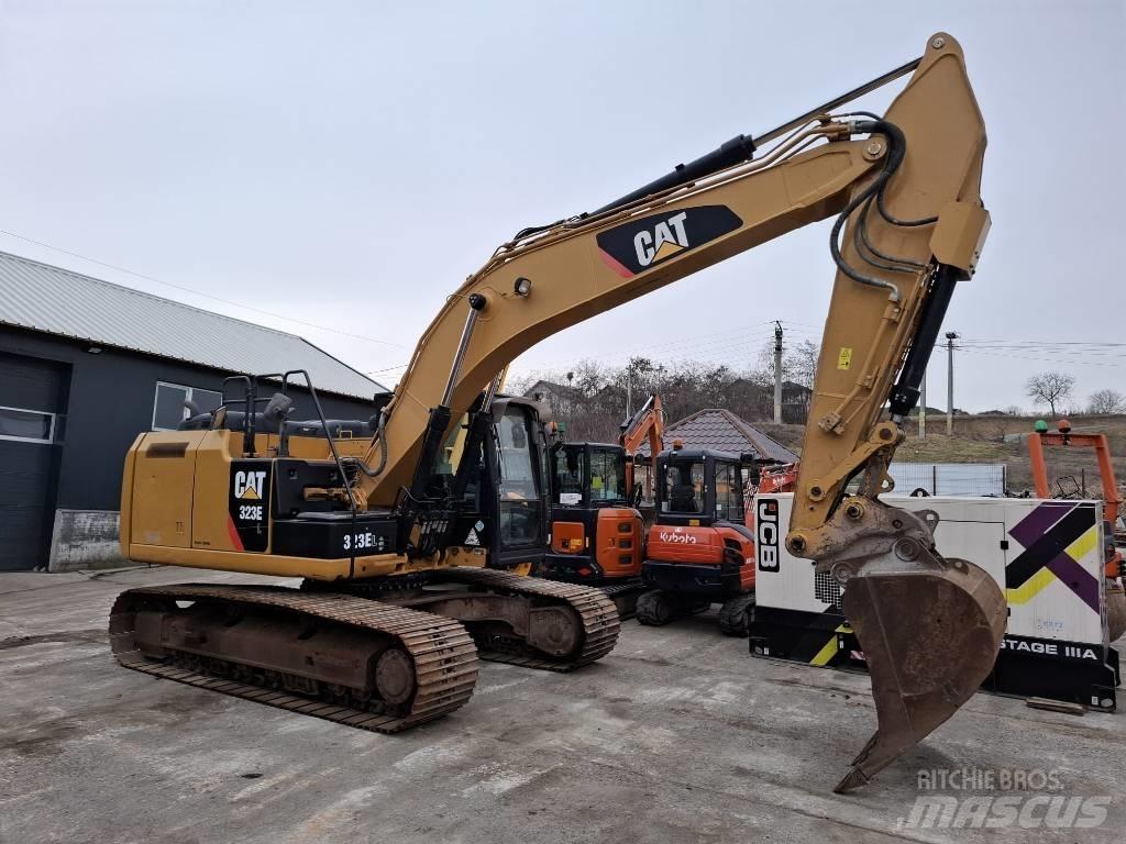 CAT 323 EL Vikšriniai ekskavatoriai