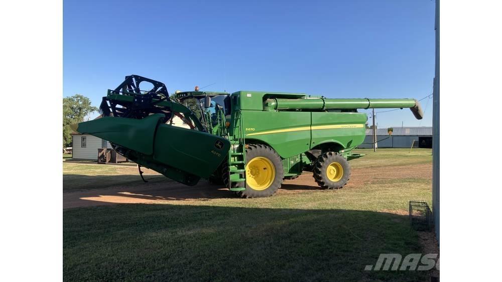 John Deere S 670 Derliaus nuėmimo kombainai