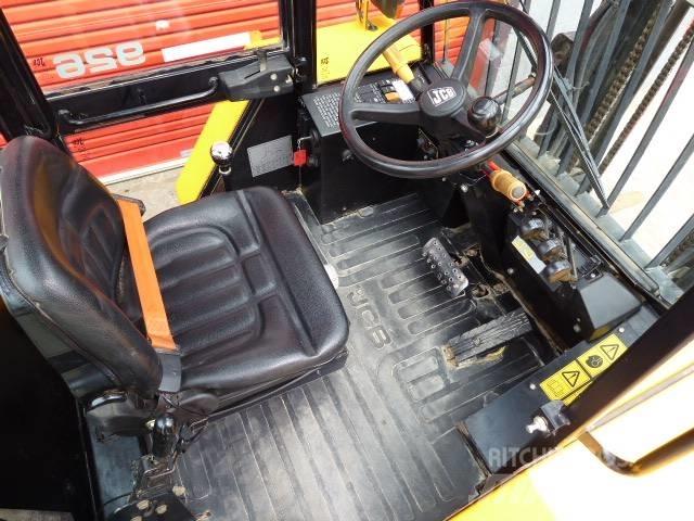 JCB 926 Visureigiai krautuvai