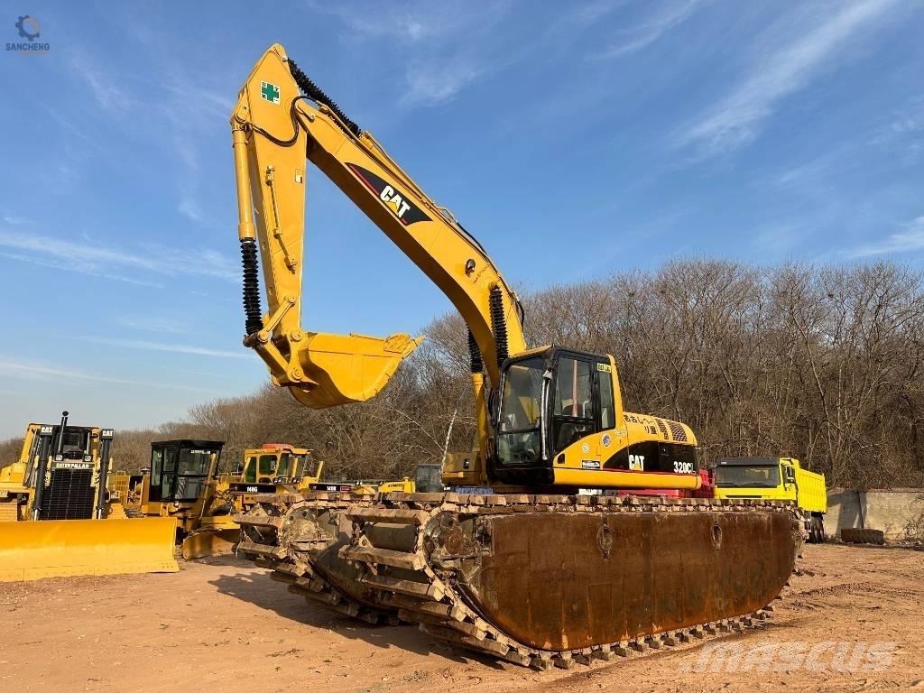 CAT 320 C L Amfibiniai ekskavatoriai