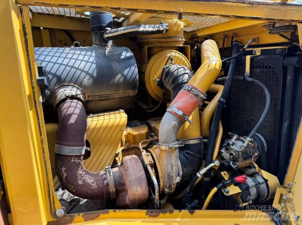 CAT D 8 T Vikšriniai buldozeriai