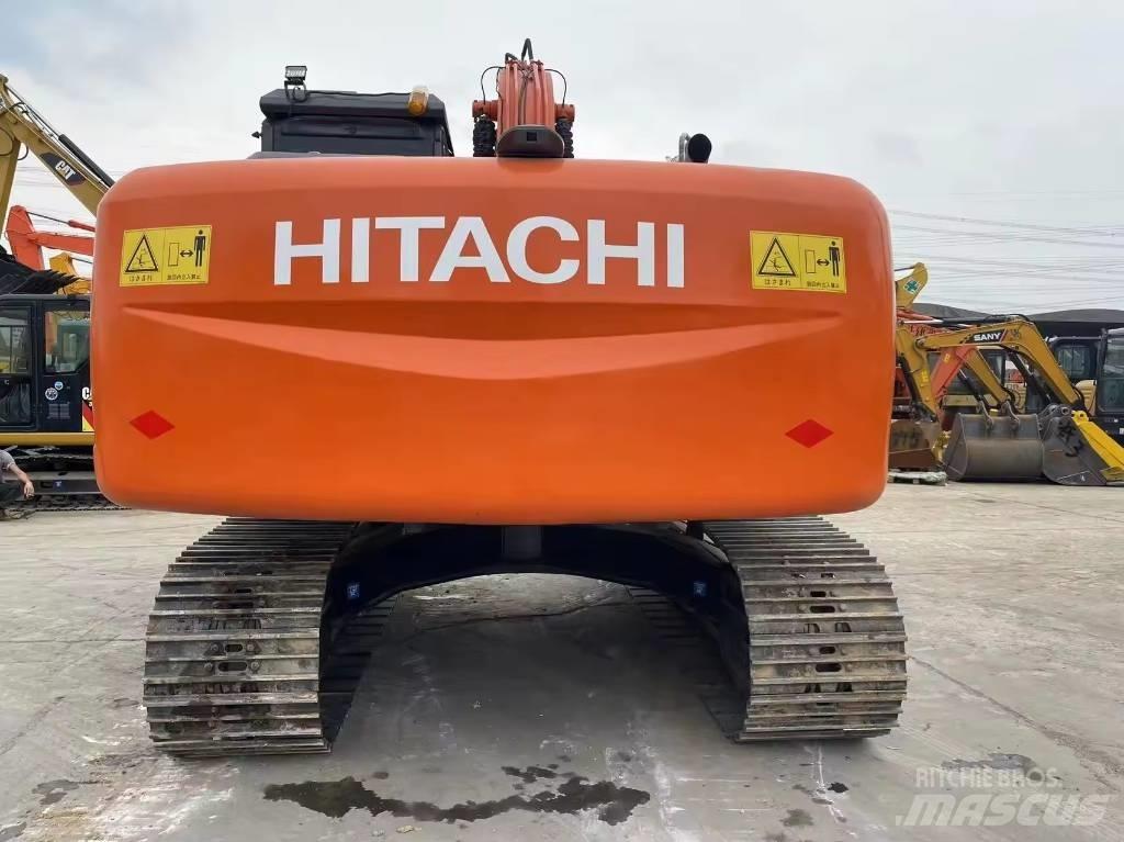 Hitachi ZX 200 Vikšriniai ekskavatoriai