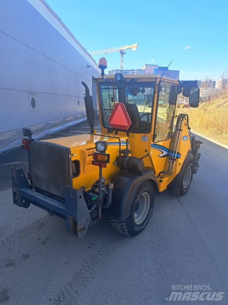 Wille 355 B Specializuotos paskirties technika