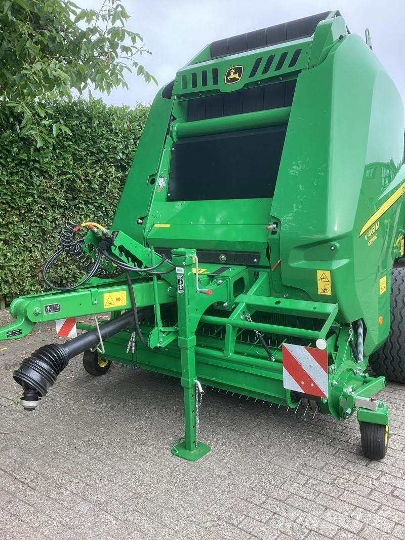 John Deere V461M Ritinių presai