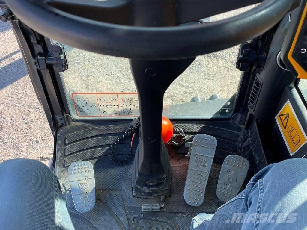JCB JS 175 W Ratiniai ekskavatoriai