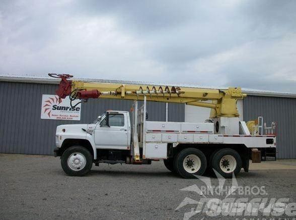 Altec D2050TR Ant vilkikų montuojamos kėlimo platformos