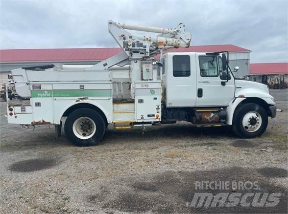 Altec TA40 Ant vilkikų montuojamos kėlimo platformos