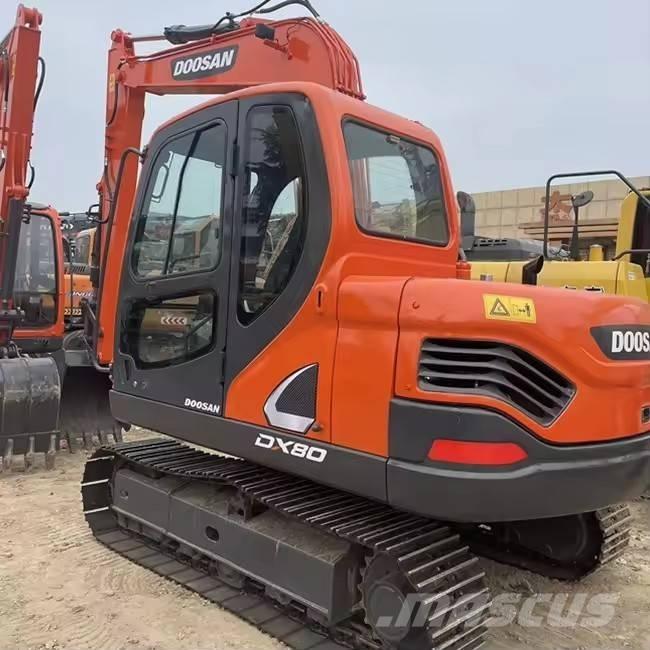 Doosan DX 80 Vidutinės galios ekskavatoriai 7-12 t