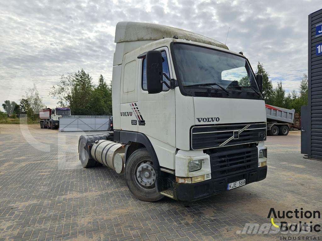 Volvo FH12 Naudoti vilkikai