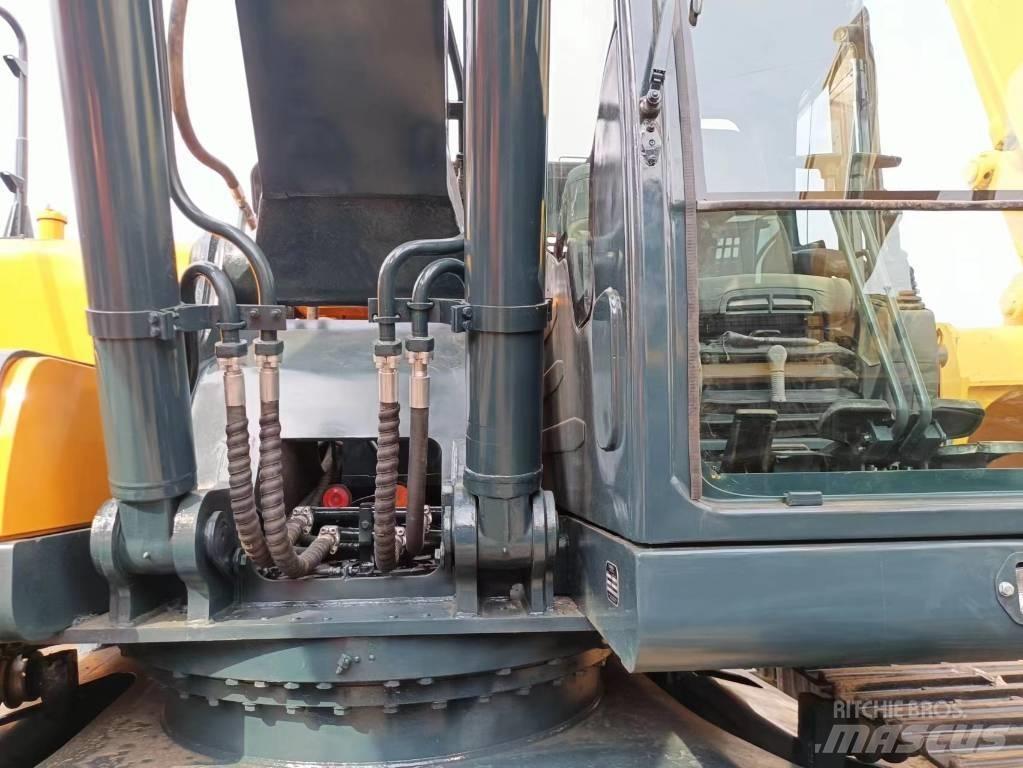 Hyundai 305-9 Vikšriniai ekskavatoriai