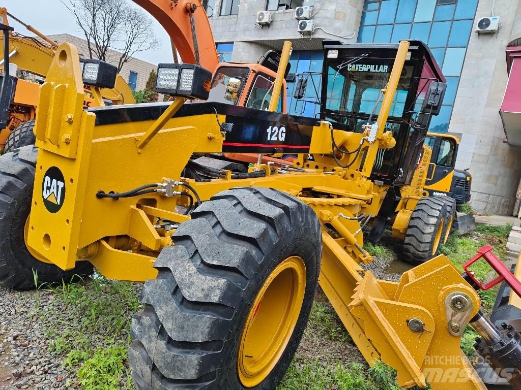 CAT 12 G Greideriai