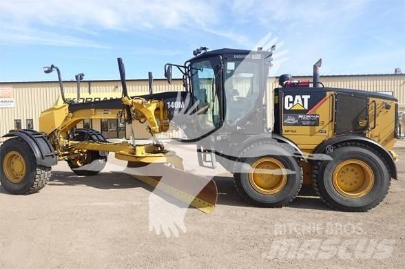 CAT 140 AWD Greideriai