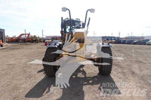 CAT 140 AWD Greideriai
