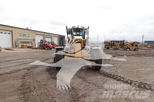 CAT 140M Greideriai