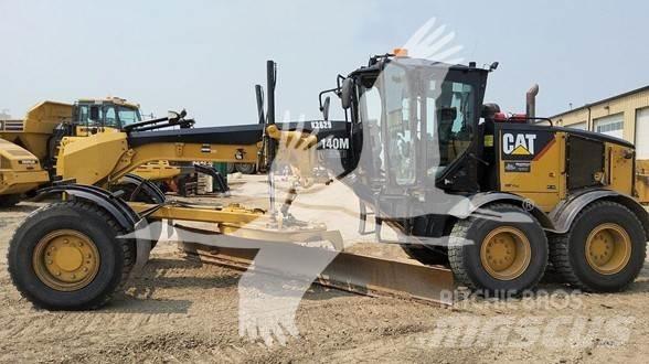 CAT 140M AWD Greideriai