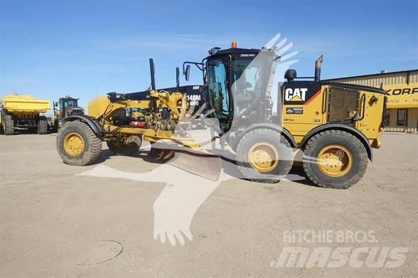 CAT 140M AWD Greideriai