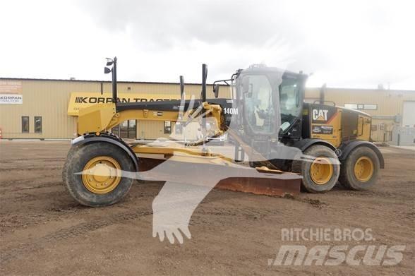 CAT 140M AWD Greideriai
