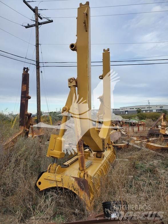 CAT 3852628 Peiliai