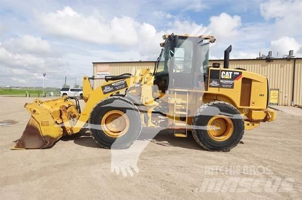 CAT 928H Naudoti ratiniai krautuvai