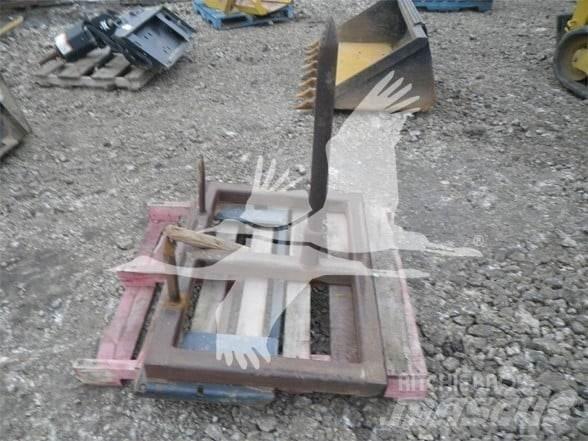 John Deere  Šakės