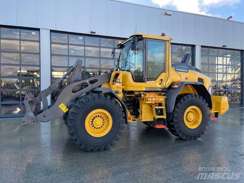 Volvo L 90 H Naudoti ratiniai krautuvai